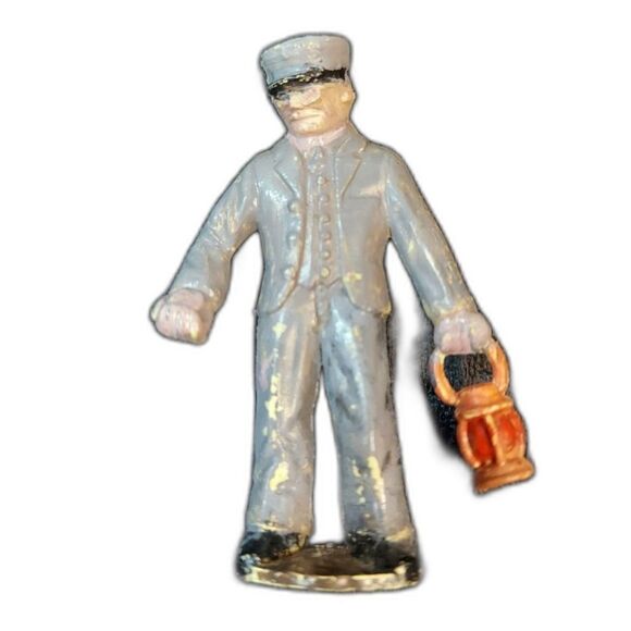 Brakeman Conductor Figure with Lantern, 1-7/16" O Gauge (1:50 scale) Vintage - Picture 1 of 2